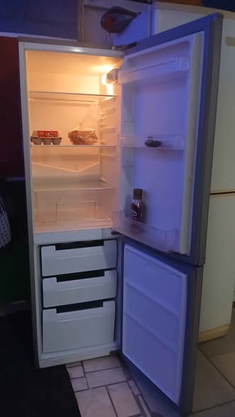K.I.C fridge photo 2