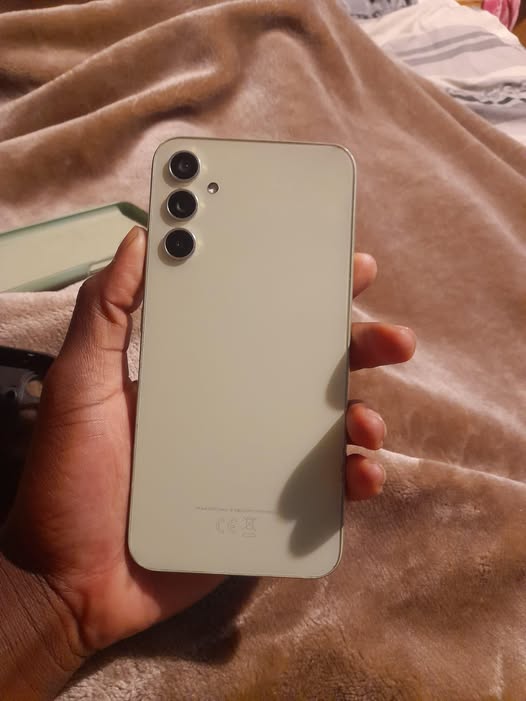 SAMSUNG A34 photo 1