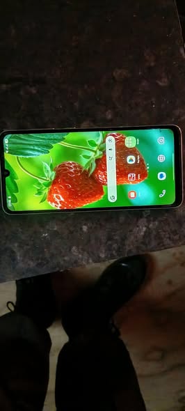Samsung A05 photo 1