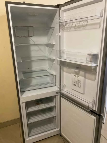 Hisense Black mirror fridge photo 2