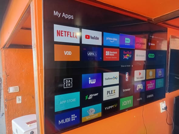 Hisense QLED 65 nch SMART TV with remote control one month old photo 1