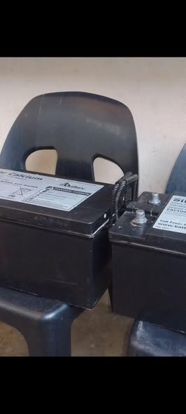 Truck batteries photo 2
