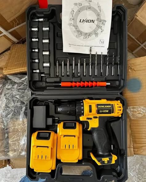 Rechargeable drill set photo 3
