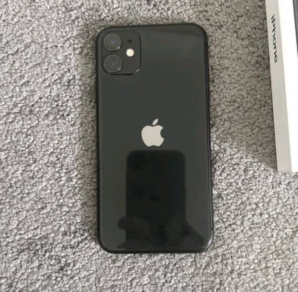 iPhone 11 photo 2