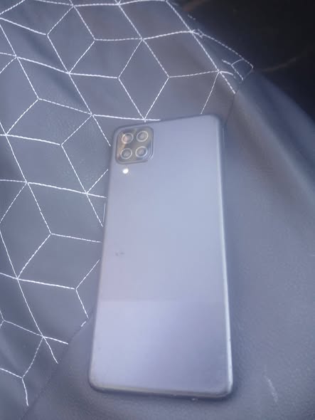 Samsung A12 photo 3
