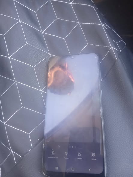 Samsung A12 photo 2