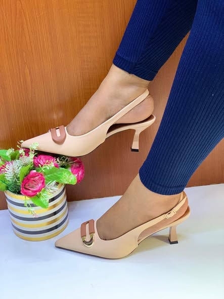 Ladies heels photo 3