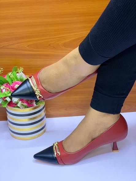 Ladies heels photo 4