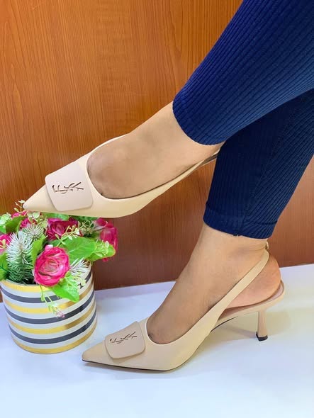 Ladies heels photo 2