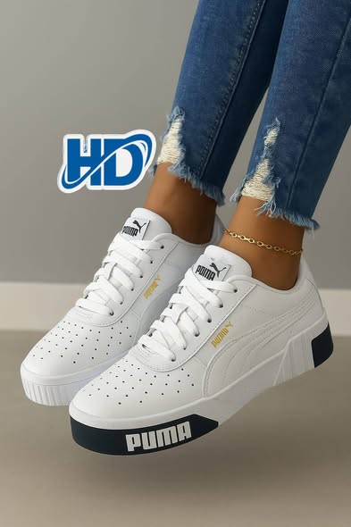 Sneakers photo 2