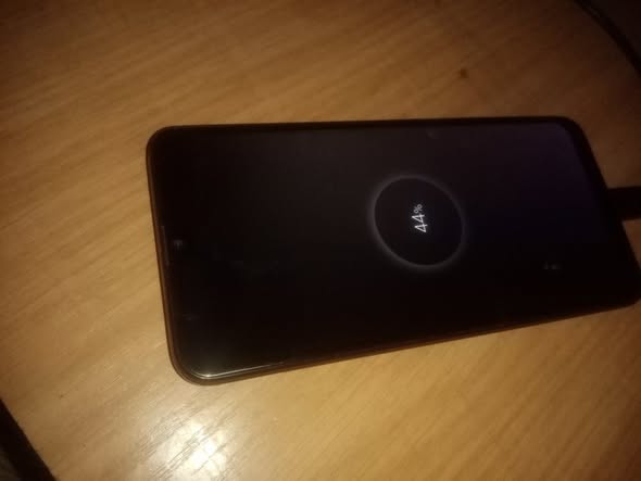 Samsung A20 photo 1