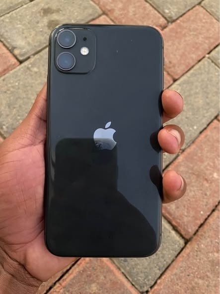 iPhone 11 photo 4