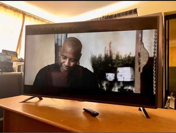 L.G 50 inch TV photo 4