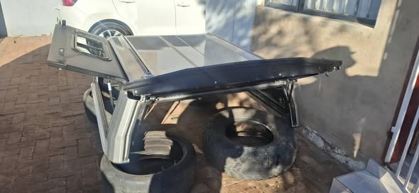 Rhino man canopy photo 2