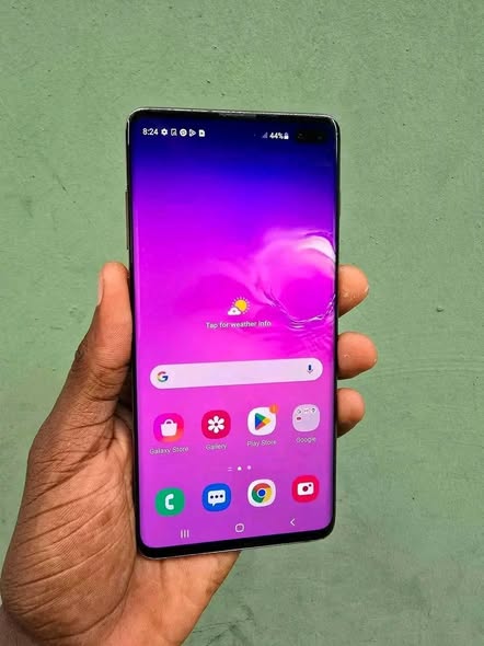 Samsung S10 plus. 128GB photo 1