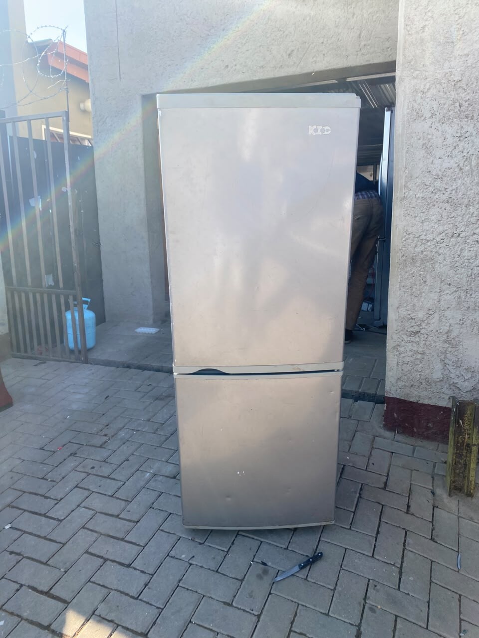 Selling fridges on affordable prices photo 1