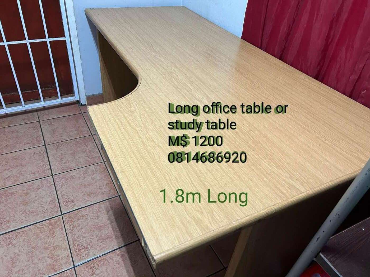 Study table photo 1