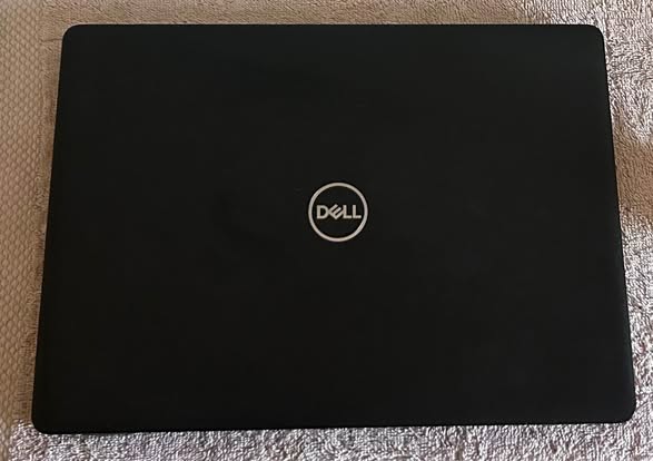 Dell laptop photo 1