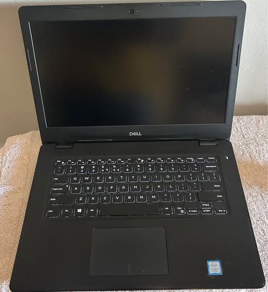 Dell laptop photo 3