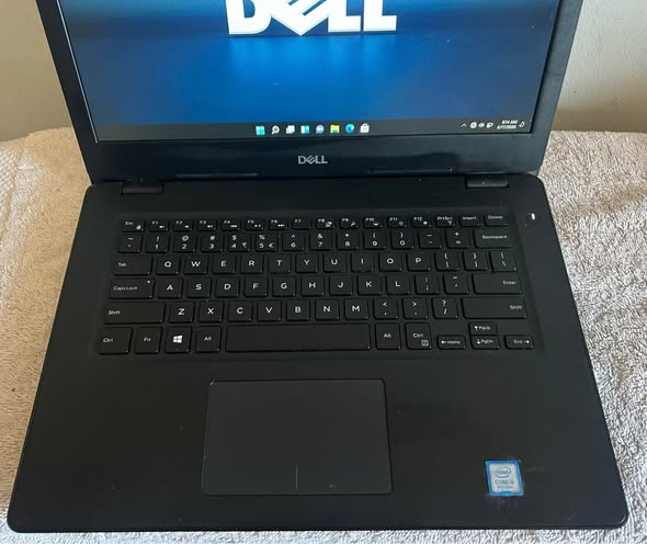 Dell laptop photo 2