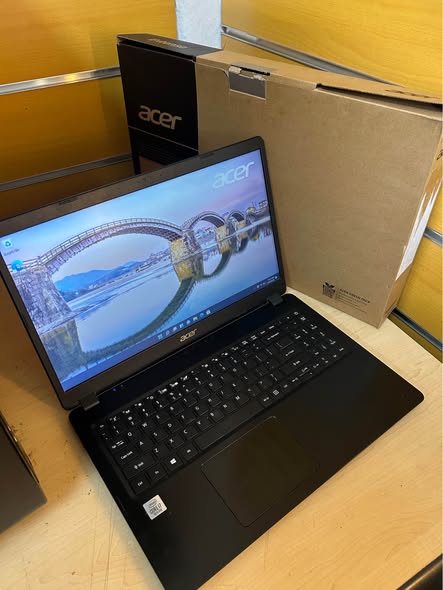 Acer laptop photo 2