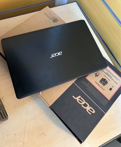 Acer laptop photo 1