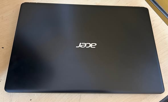 Acer laptop photo 3