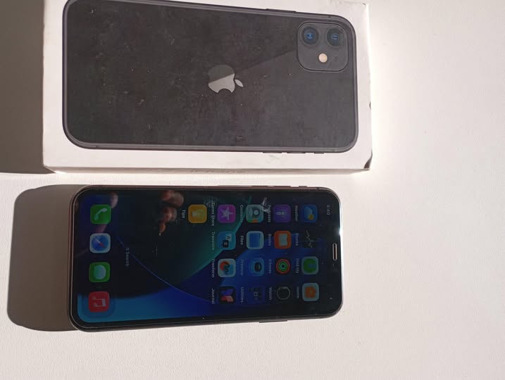 iPhone 11 photo 1