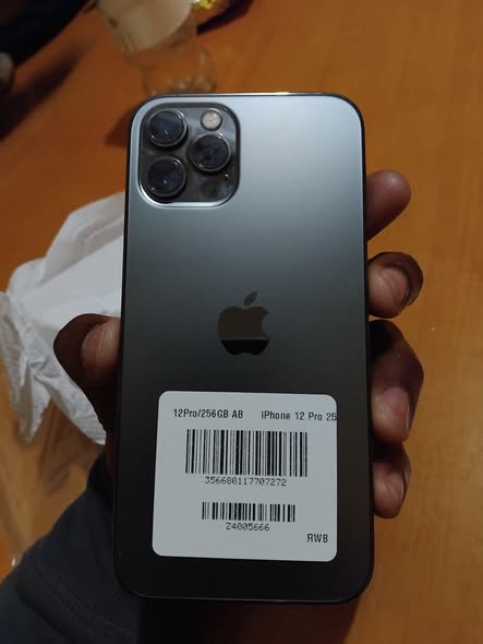 iPhone 12Pro photo 1