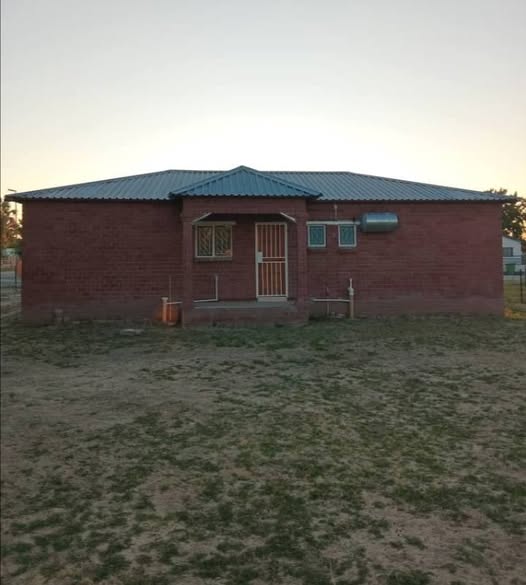 HOUSE FOR SALE - OKAHAO photo 1