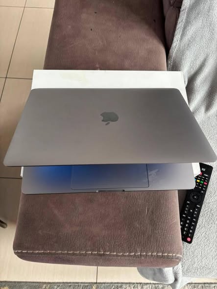 APPLE  MACBOOK PRO M1 photo 2