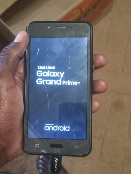 Samsung galaxy grand prime+ photo 2