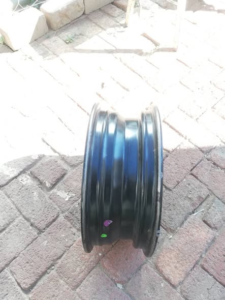 Size 14 rim photo 4