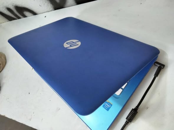 HP LAPTOP (Chromebook) photo 2