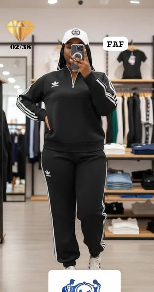 Tracksuits photo 3