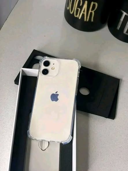 IPhone 11 photo 2