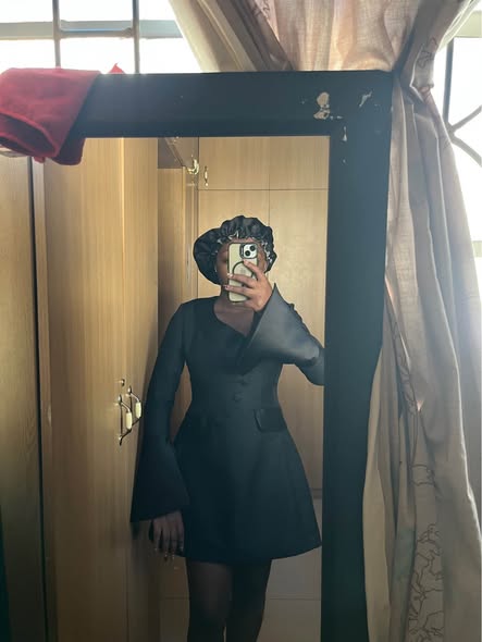 Beautiful custom-made dress photo 3