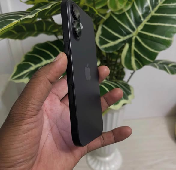 iphone 16 photo 2