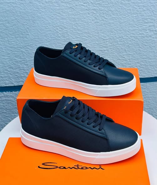 Quality SNEAKERS photo 3