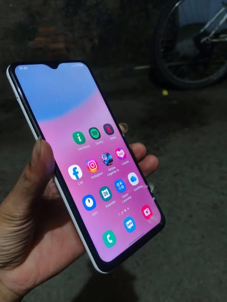 Samsung a30s photo 2