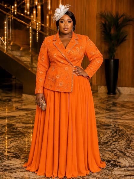 Woman dresses photo 5