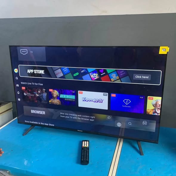 Hisense 40 inch Smart Tv photo 3