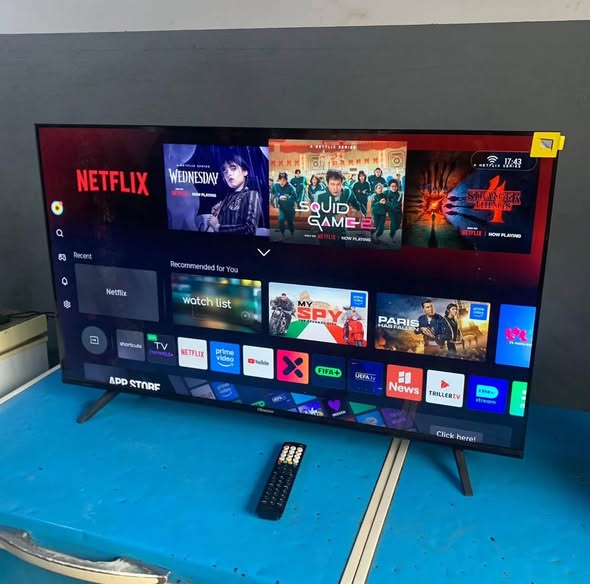 Hisense 40 inch Smart Tv photo 1