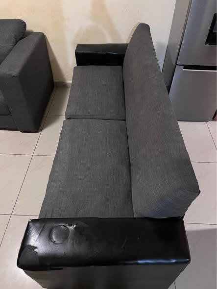 Four seater couch photo 2