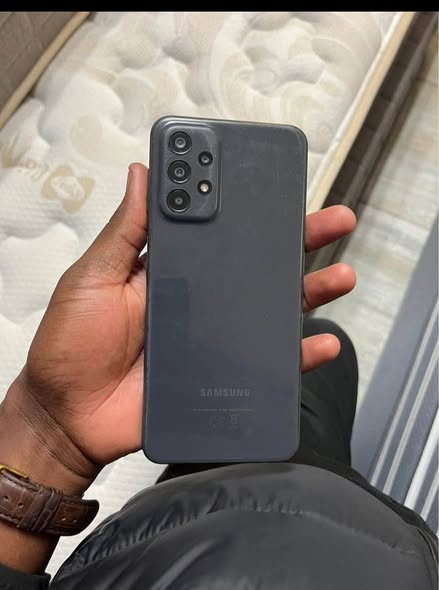 SAMSUNG A23 photo 2