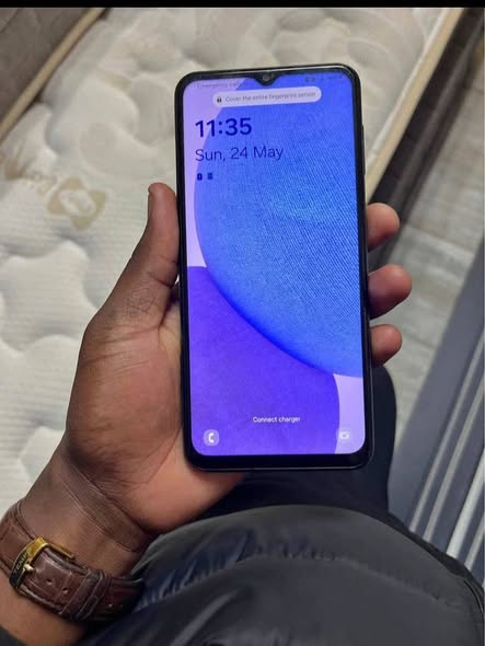 SAMSUNG A23 photo 1