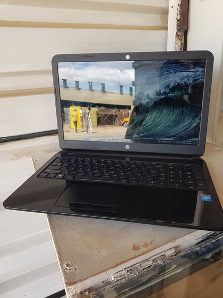 Hp laptop photo 2