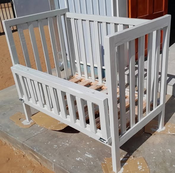 Baby Cot photo 1