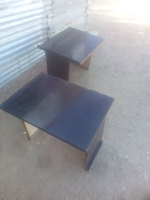 Table photo 1