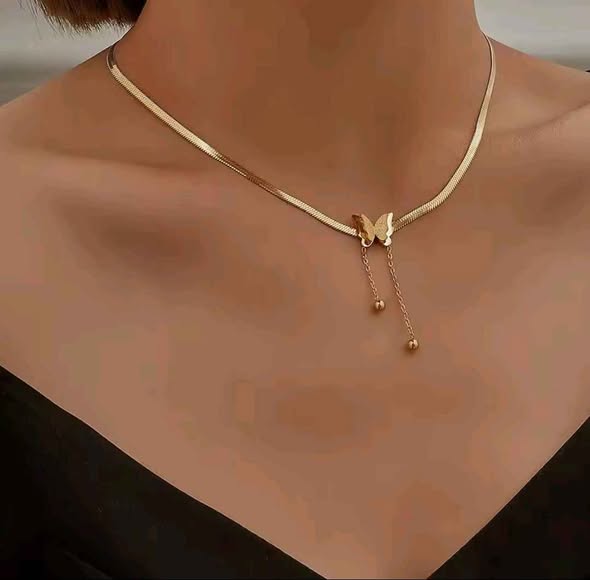 Necklace photo 2